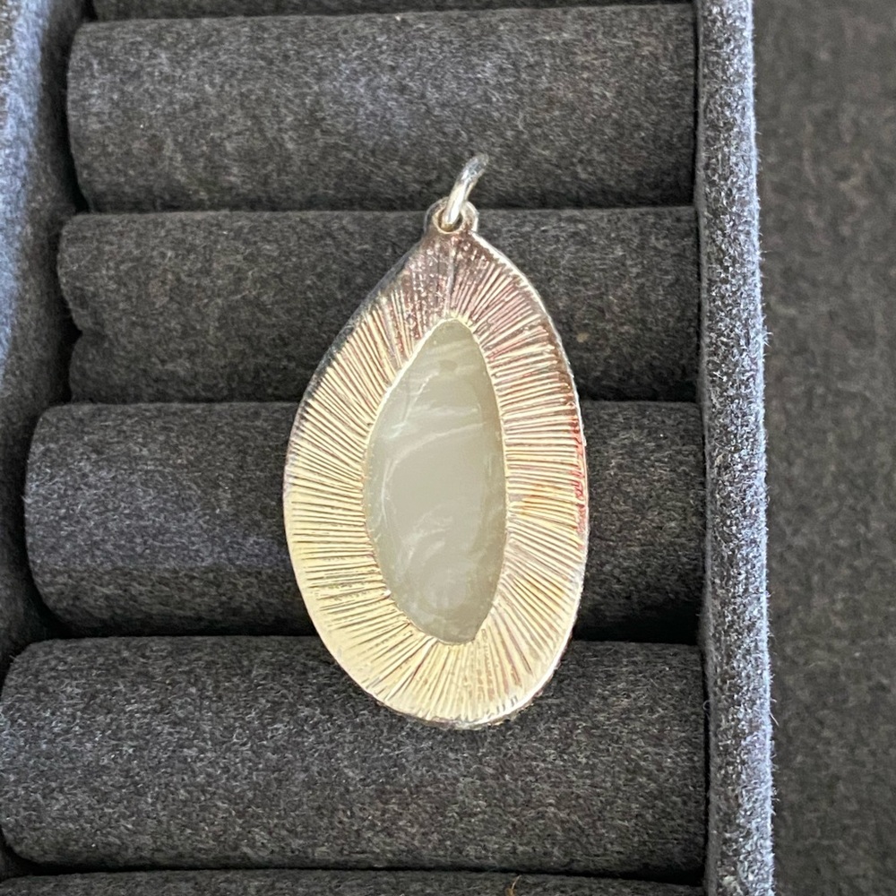 Premier Designs White Geode charm - Picture 3 of 3
